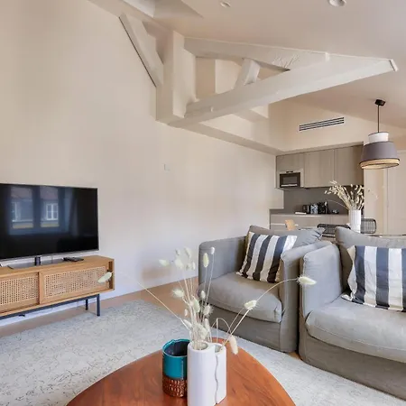 Avec Climatisation - 3 * Paris